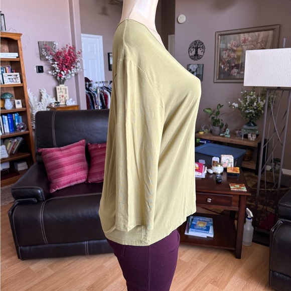 Valerie Seperstes light green 3/4 sleeves Vneck blouse-size XL - Picture 3 of 9